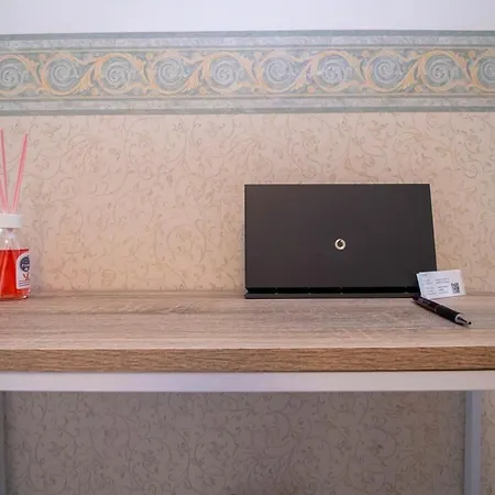 Domus Wi-fi Station By We Host Yuo * Porto San Giorgio